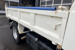 サムネイル: 平成20年　デュトロ3トンダンプ　フル装備　5MT　車検1年付
