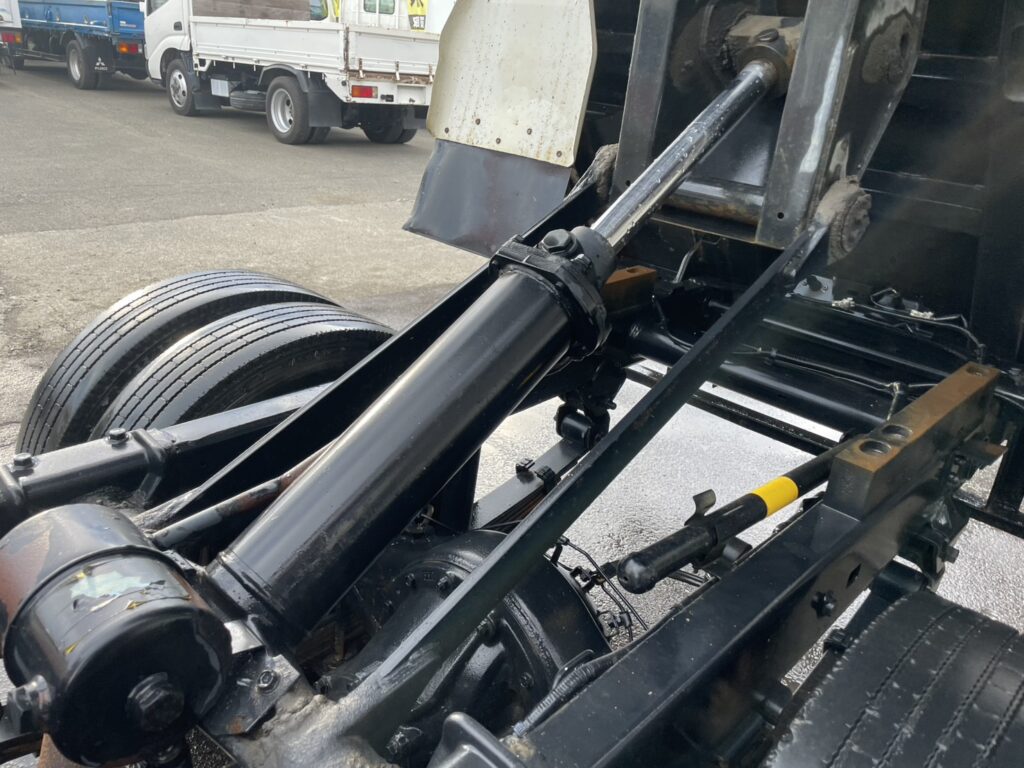 平成20年　デュトロ3トンダンプ　フル装備　5MT　車検1年付