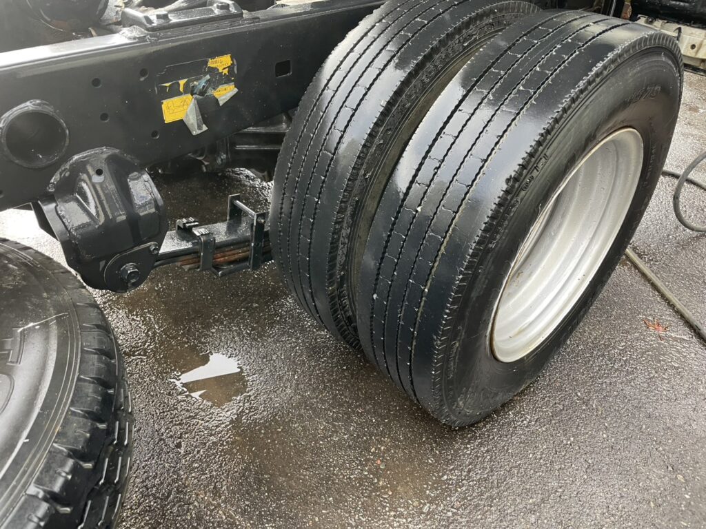 平成20年　デュトロ3トンダンプ　フル装備　5MT　車検1年付