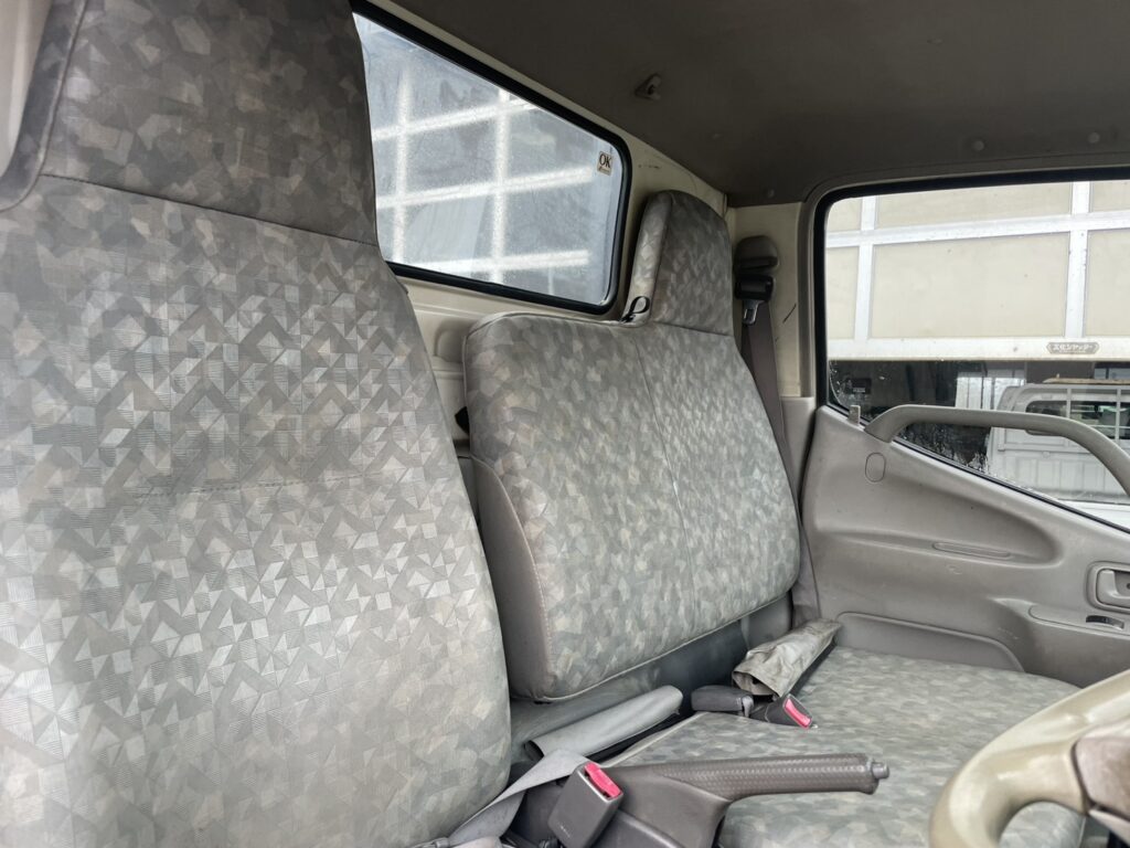 平成20年　デュトロ3トンダンプ　フル装備　5MT　車検1年付