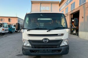 サムネイル: 平成26年式デュトロダンプ　最大積載4000㎏　電動コボレーン