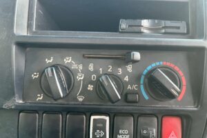 サムネイル: 平成26年式デュトロダンプ　最大積載4000㎏　電動コボレーン