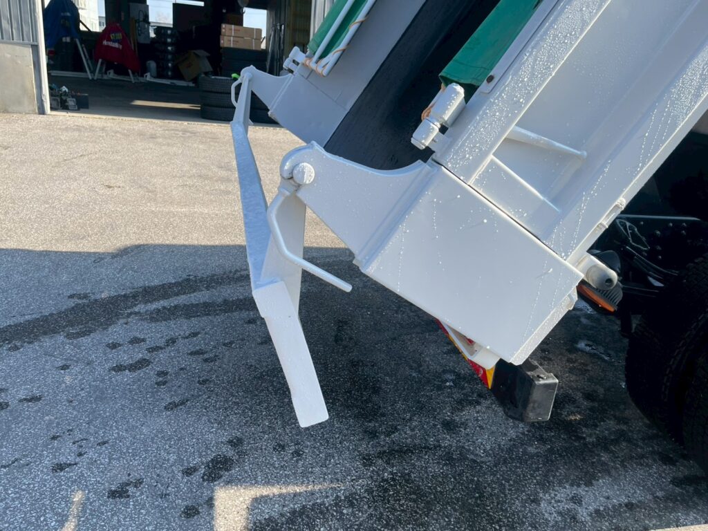 平成27年式レンジャーダンプ　コボレーン　三方開き