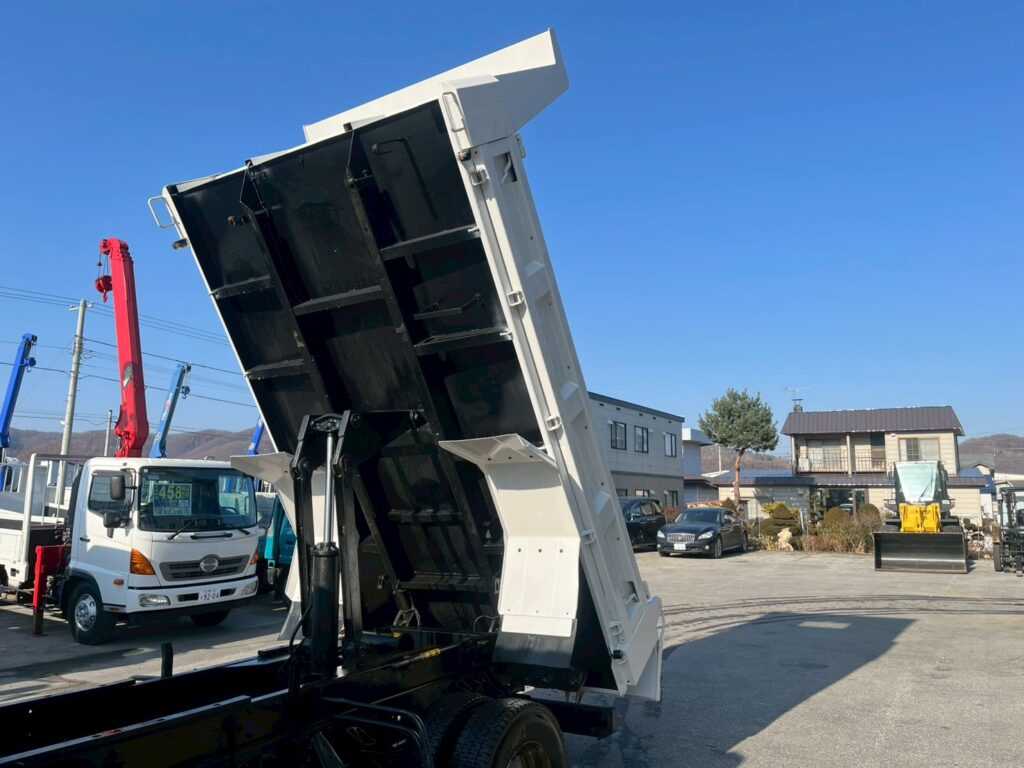 平成27年式レンジャーダンプ　コボレーン　三方開き