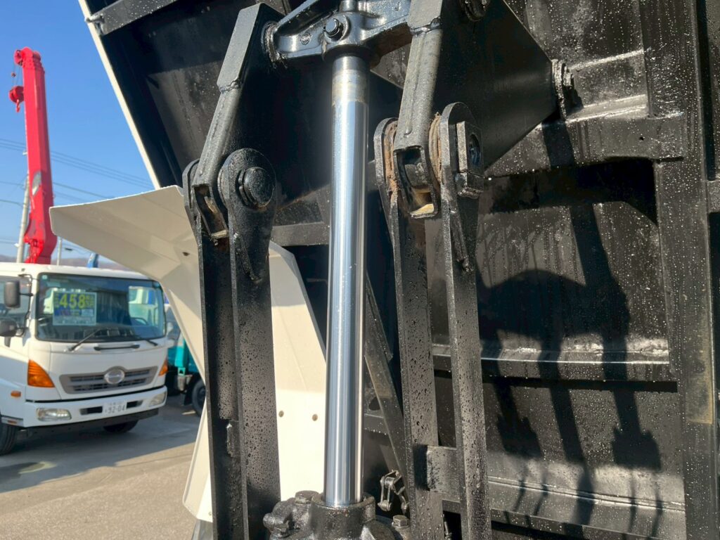 平成27年式レンジャーダンプ　コボレーン　三方開き