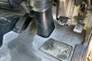 サムネイル: 平成27年式レンジャーダンプ　コボレーン　三方開き