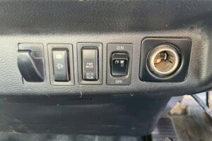 サムネイル: 平成27年式レンジャーダンプ　コボレーン　三方開き