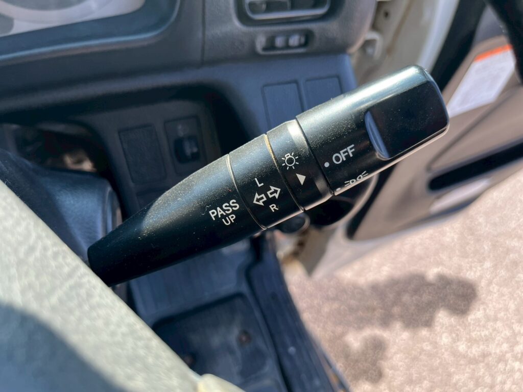 平成27年式レンジャーダンプ　コボレーン　三方開き