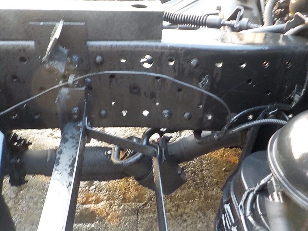 平成25年　エルフ 3ｔダンプ　コボレーン　