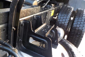 サムネイル: 平成25年　エルフ 3ｔダンプ　コボレーン　