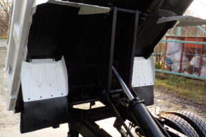 サムネイル: 平成25年　エルフ 3ｔダンプ　コボレーン　