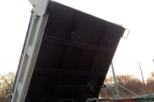 サムネイル: 平成25年　エルフ 3ｔダンプ　コボレーン　