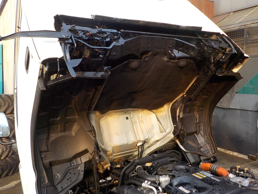 平成25年　エルフ 3ｔダンプ　コボレーン　