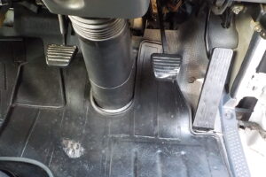 サムネイル: 平成25年　エルフ 3ｔダンプ　コボレーン　