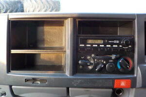 サムネイル: 平成25年　エルフ 3ｔダンプ　コボレーン　