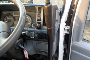 サムネイル: 平成25年　エルフ 3ｔダンプ　コボレーン　