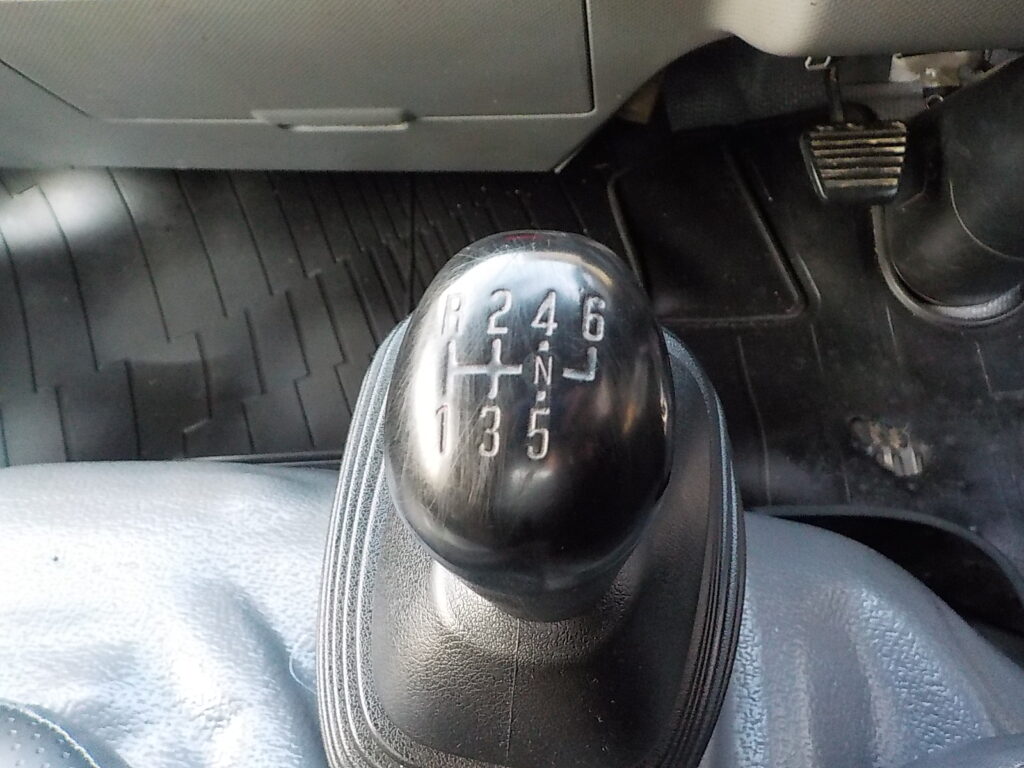 平成25年　エルフ 3ｔダンプ　コボレーン　