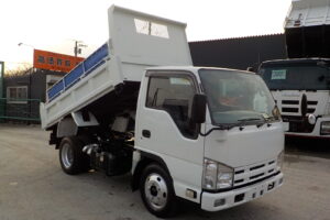 サムネイル: 平成25年　エルフ 3ｔダンプ　コボレーン　