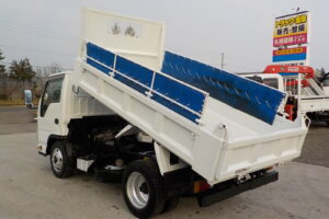 サムネイル: 平成25年　エルフ 3ｔダンプ　コボレーン　