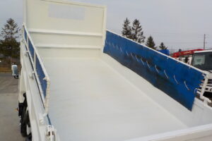 サムネイル: 平成25年　エルフ 3ｔダンプ　コボレーン　