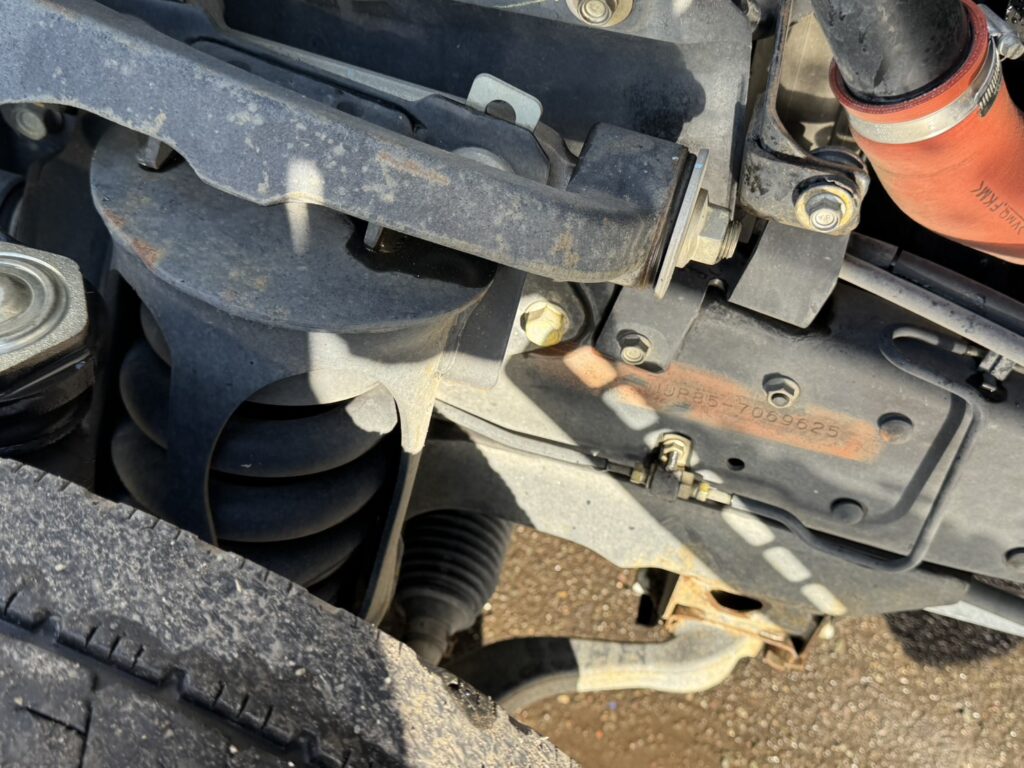 平成30年　エルフ2トン強化ダンプ　車検1年付　フル装備　特殊シフト