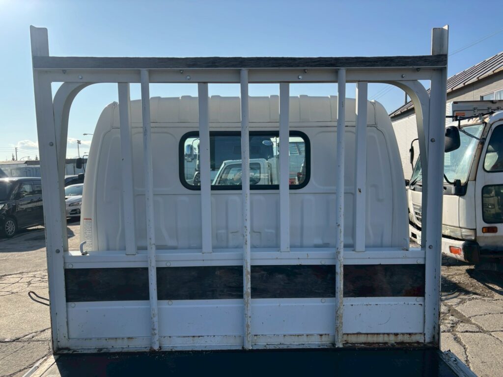 平成28年　トヨタ　ダイナ　２トン平ロング　4WD（車検1年付）