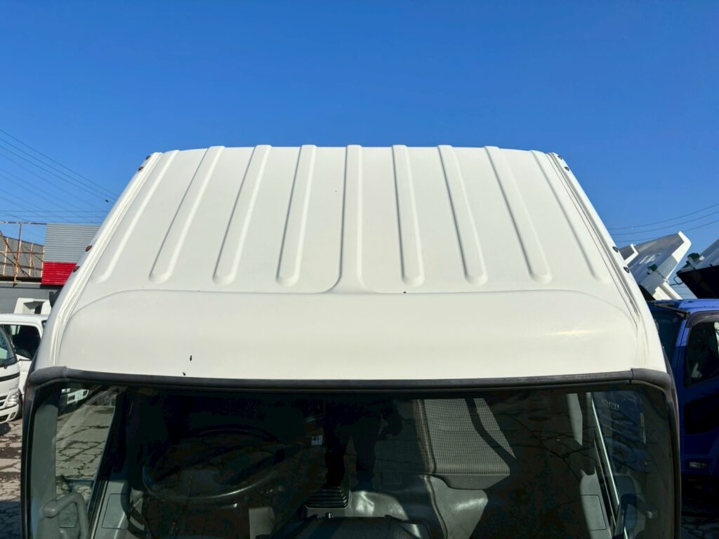 平成28年　トヨタ　ダイナ　２トン平ロング　4WD（車検1年付）