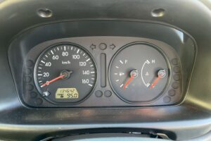 サムネイル: 平成26年式　バネット１トン箱車　４WD　後輪Wタイヤ