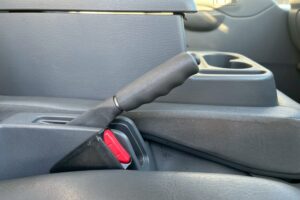 サムネイル: 平成26年式　バネット１トン箱車　４WD　後輪Wタイヤ