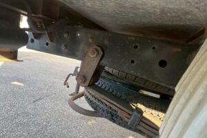 サムネイル: 平成26年式　バネット１トン箱車　４WD　後輪Wタイヤ