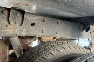 サムネイル: 平成26年式　バネット１トン箱車　４WD　後輪Wタイヤ