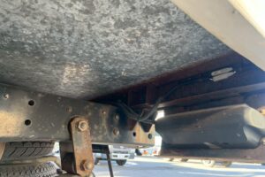 サムネイル: 平成26年式　バネット１トン箱車　４WD　後輪Wタイヤ