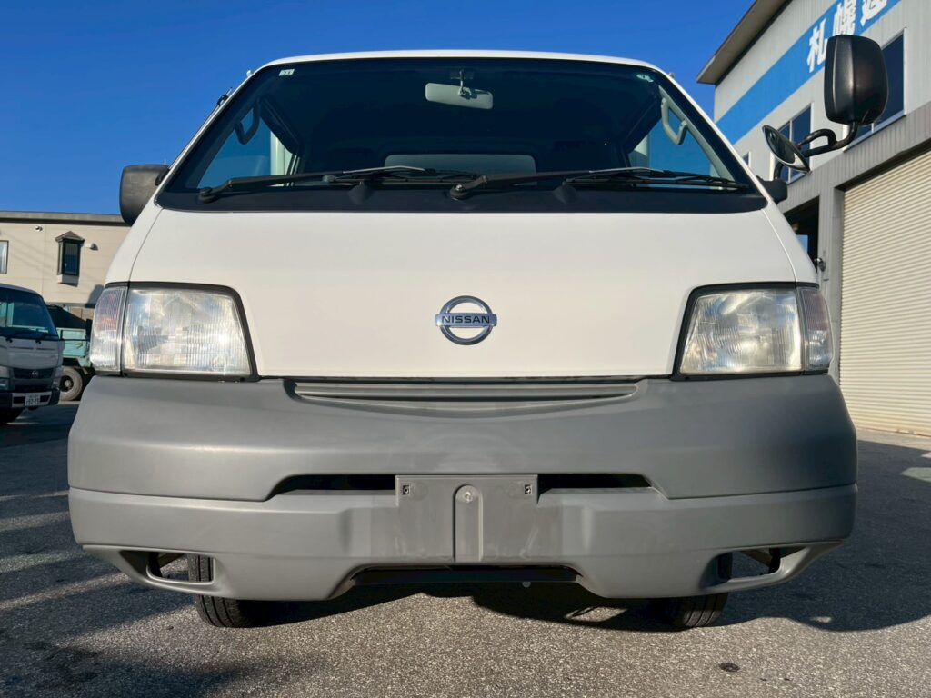 平成26年式　バネット１トン箱車　４WD　後輪Wタイヤ