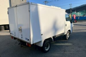 サムネイル: 平成26年式　バネット１トン箱車　４WD　後輪Wタイヤ