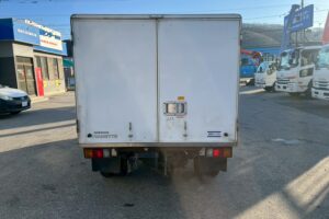 サムネイル: 平成26年式　バネット１トン箱車　４WD　後輪Wタイヤ