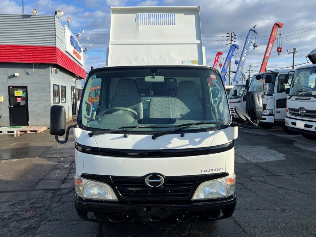 平成23年　デュトロ　３トン強化ダンプ　全低床・３方開き・小型貨物（4ﾅﾝﾊﾞｰ）（車検令和8年10月）