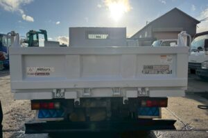 サムネイル: 平成30年　三菱　キャンター　３トンダンプ　コボレーン付・小型貨物（4ﾅﾝﾊﾞｰ）（車検令和８年２月）