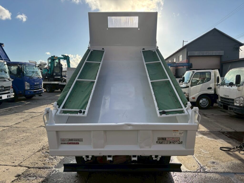 平成30年　三菱　キャンター　３トンダンプ　コボレーン付・小型貨物（4ﾅﾝﾊﾞｰ）（車検令和８年２月）