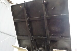 サムネイル: 平成25年　レンジャー 4ｔダンプ　★Ｌゲート★電動コボレーン★