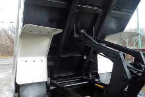 サムネイル: 平成25年　レンジャー 4ｔダンプ　★Ｌゲート★電動コボレーン★