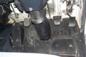 サムネイル: 平成25年　レンジャー 4ｔダンプ　★Ｌゲート★電動コボレーン★