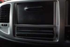 サムネイル: 平成25年　レンジャー 4ｔダンプ　★Ｌゲート★電動コボレーン★