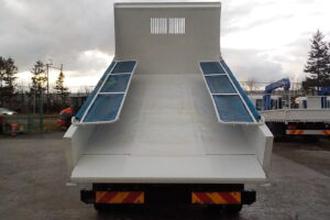 サムネイル: 平成25年　レンジャー 4ｔダンプ　★Ｌゲート★電動コボレーン★