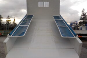 サムネイル: 平成25年　レンジャー 4ｔダンプ　★Ｌゲート★電動コボレーン★