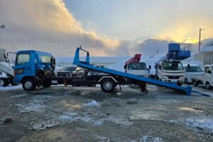 サムネイル: 平成23年式　日野レンジャー４トンセーフティーローダー　ウィンチ＆スライド　ラジコン付き