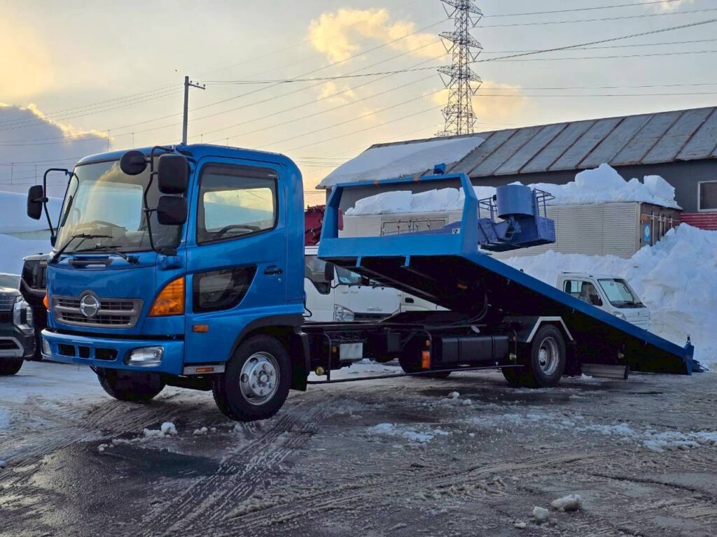 平成23年式　日野レンジャー４トンセーフティーローダー　ウィンチ＆スライド　ラジコン付き