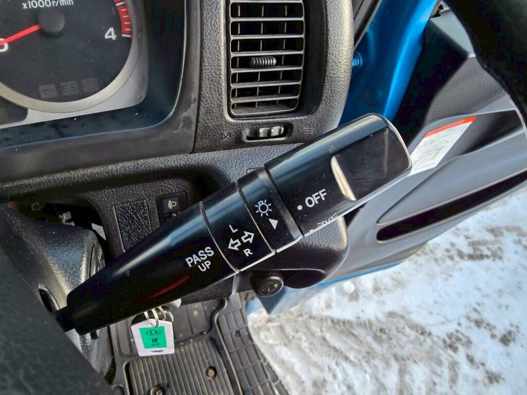 平成23年式　日野レンジャー４トンセーフティーローダー　ウィンチ＆スライド　ラジコン付き