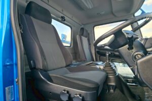 サムネイル: 平成23年式　日野レンジャー４トンセーフティーローダー　ウィンチ＆スライド　ラジコン付き