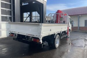 サムネイル: 平成25年　デュトロ1.95トン3段クレーン4WD ラジコン 車検1年付