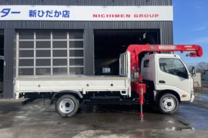 サムネイル: 平成25年　デュトロ1.95トン3段クレーン4WD ラジコン 車検1年付